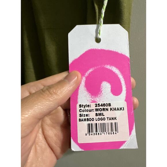 🔴One Teaspoon‎ Green Logo tank square neck size small - Picture 2 of 5